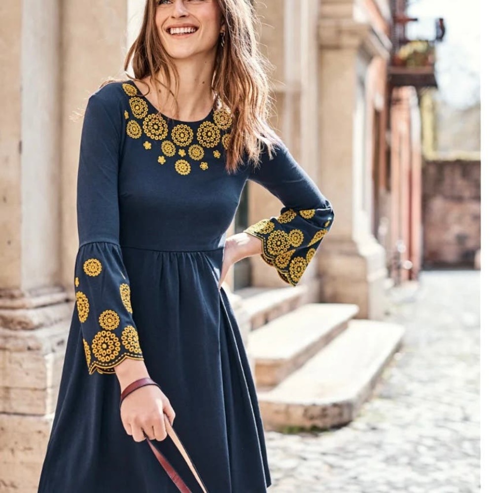 Boden Emilia Embroidered Dress  Women’s Size 8